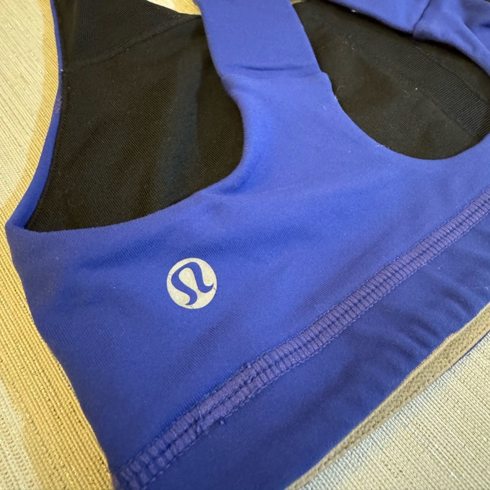 Lululemon blue sports bra 2